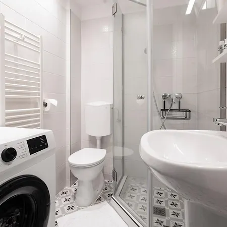 Naomi & Sophia Apartmán